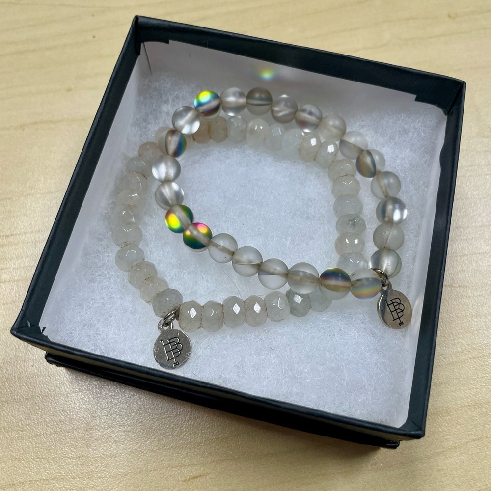 Bourbon & Boweties set of 2 grey stacker stretch bracelets silver tag